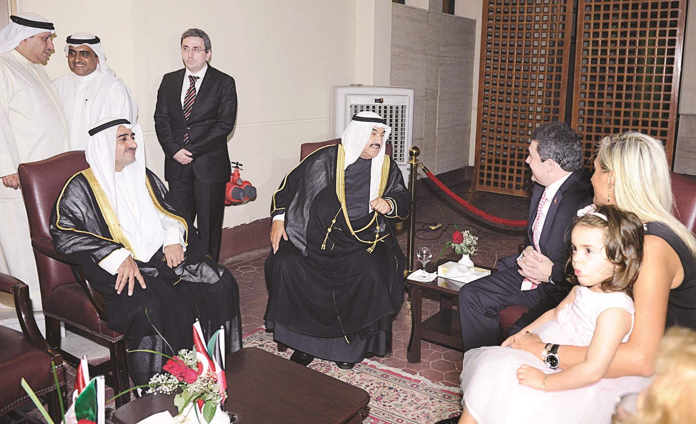 ناصر المحمد والعلي والسفير التركي وزوجته (تصوير كرم ذياب)