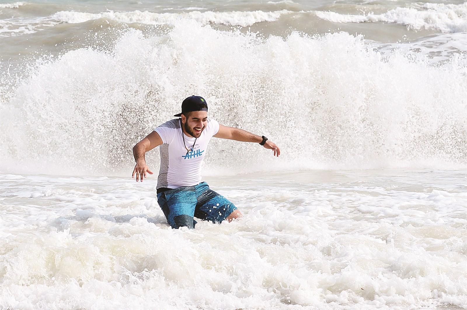 تحدي الأمواج