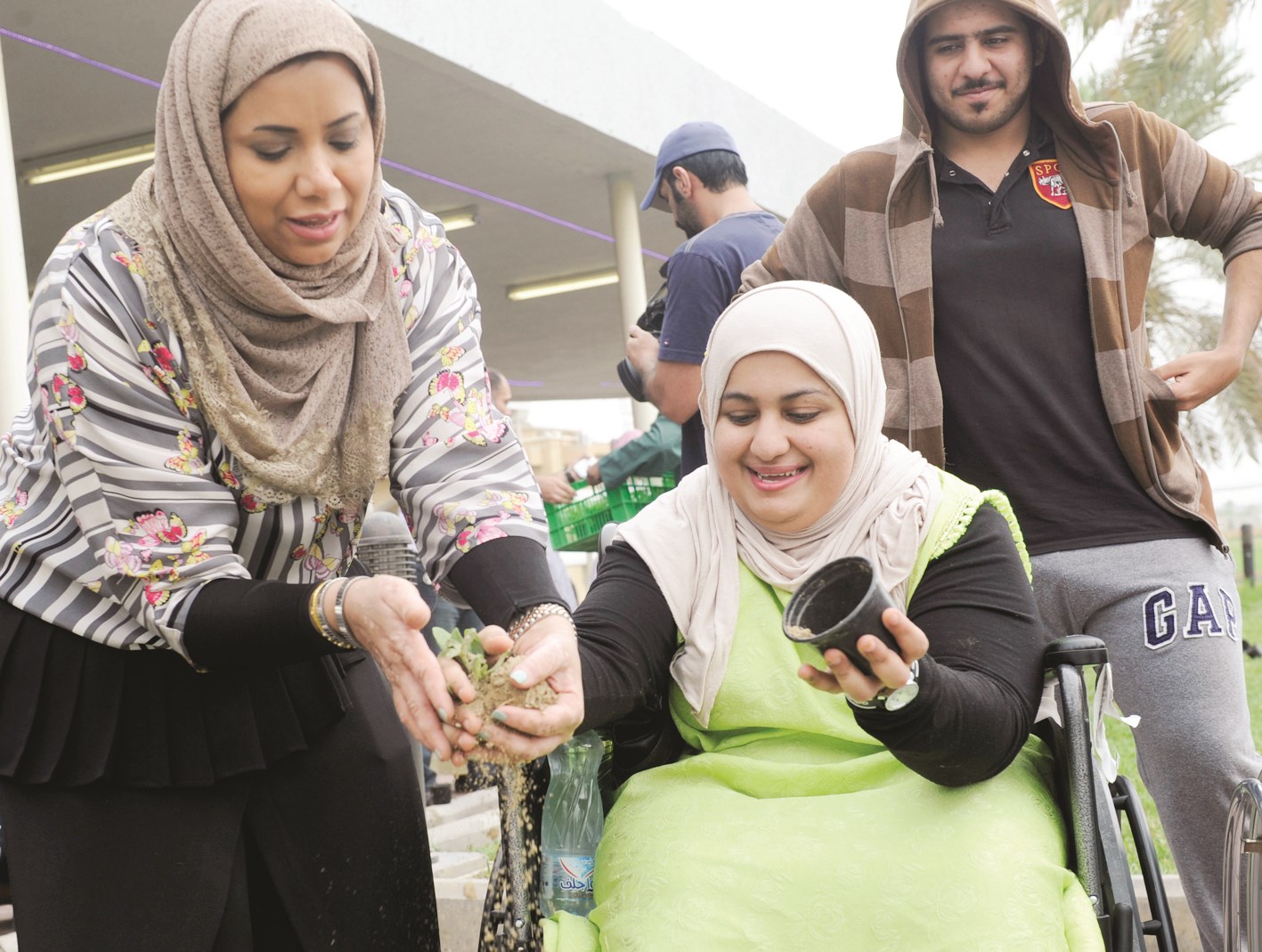 u0645u0633u0627u0639u062fu0629 u0641u062au0627u0629 u0639u0644u0649 u0632u0631u0639 u0646u0628u062au0629