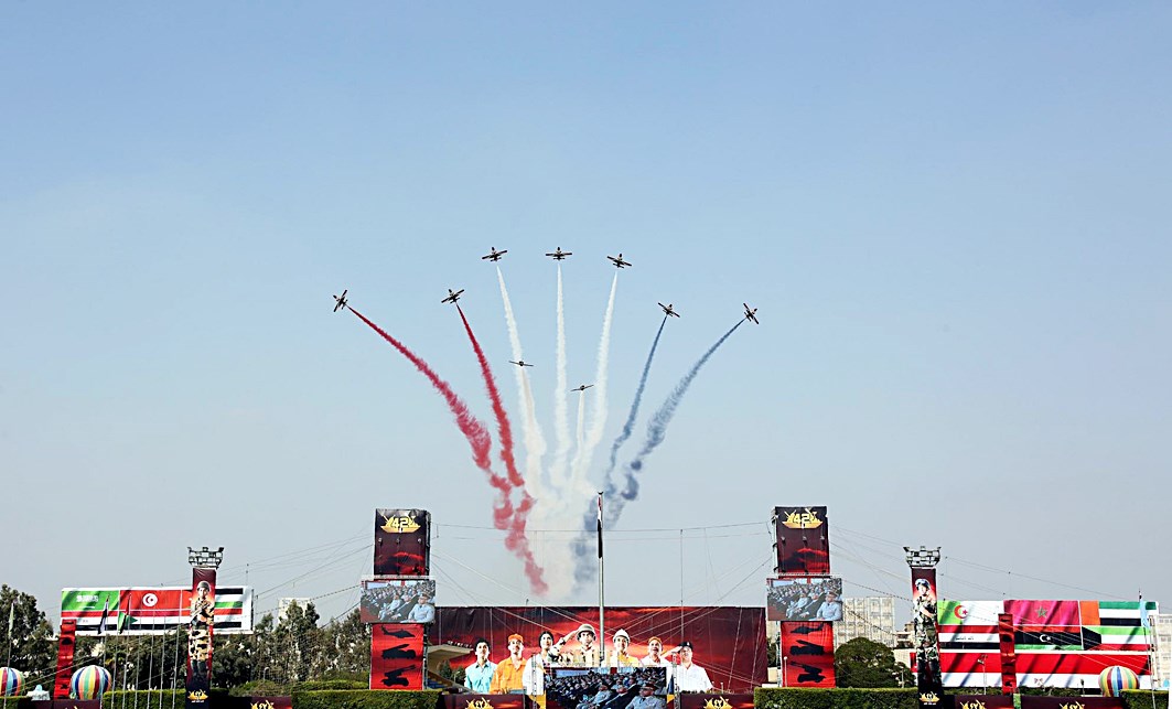 u0639u0631u0648u0636 u062cu0648u064au0629 u0641u064a u0633u0645u0627u0621 u0627u0644u0643u0644u064au0629 u0627u0644u062du0631u0628u064au0629