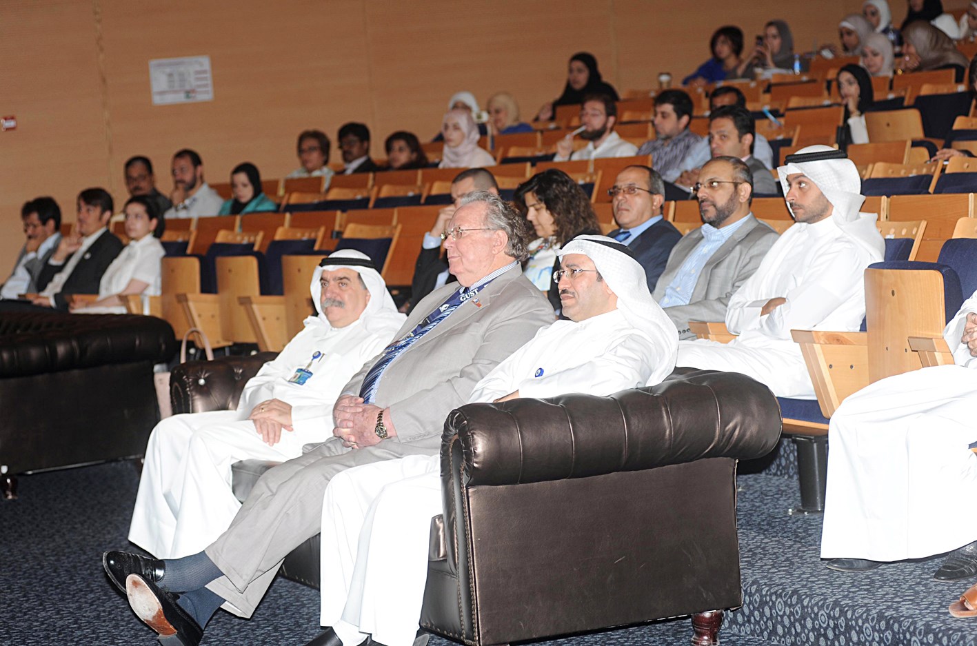 الحضور يتابعون وقائع المؤتمر (تصوير كرم ذياب)