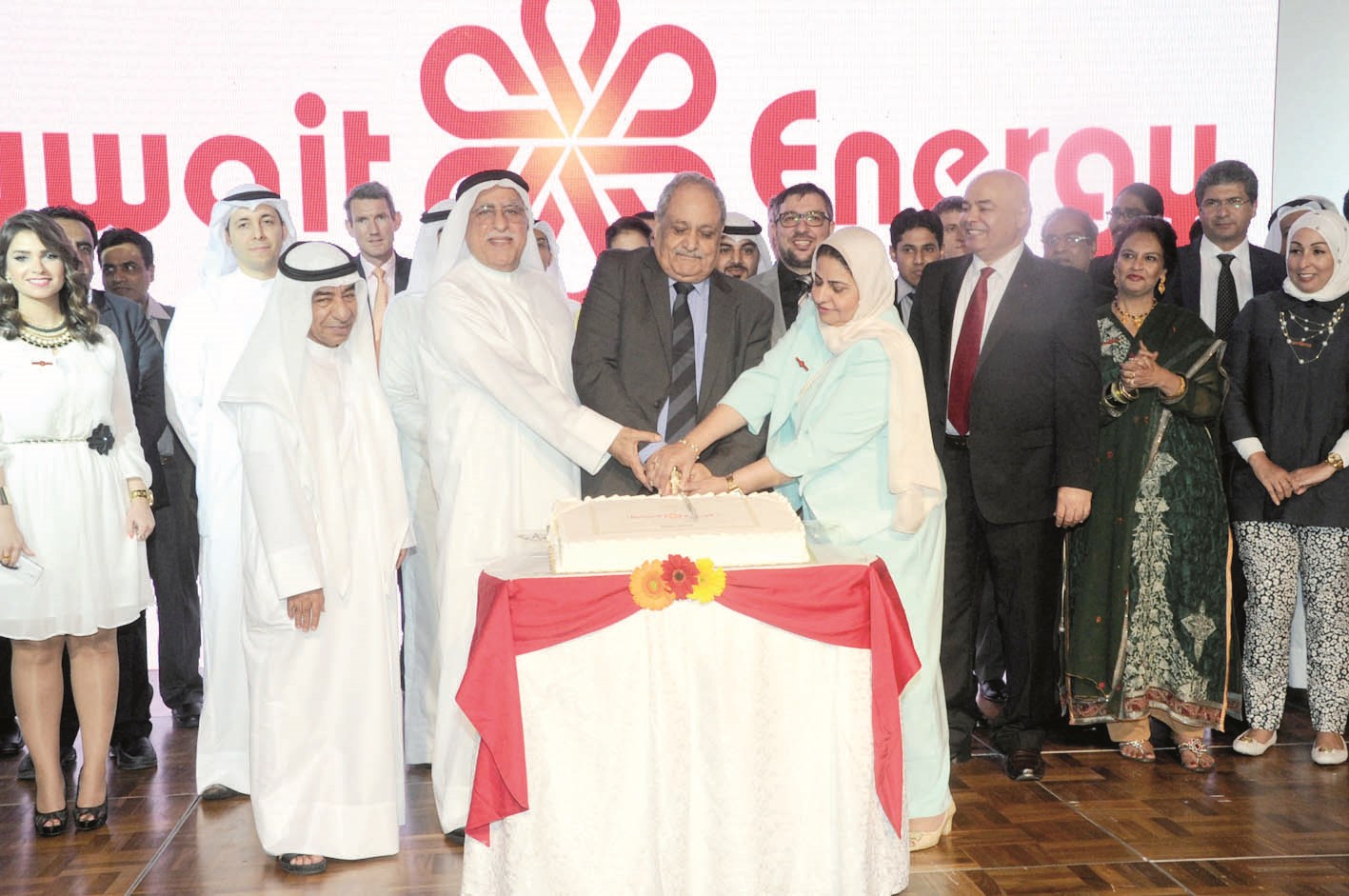 u0628u0648u062eu0645u0633u064au0646 u0648u0623u0643u0628u0631 u062eu0644u0627u0644 u0627u0644u0627u062du062au0641u0627u0644 b(u062au0635u0648u064au0631 u0637u0627u0631u0642 u0639u0632u0627u0644u062fu064au0646)