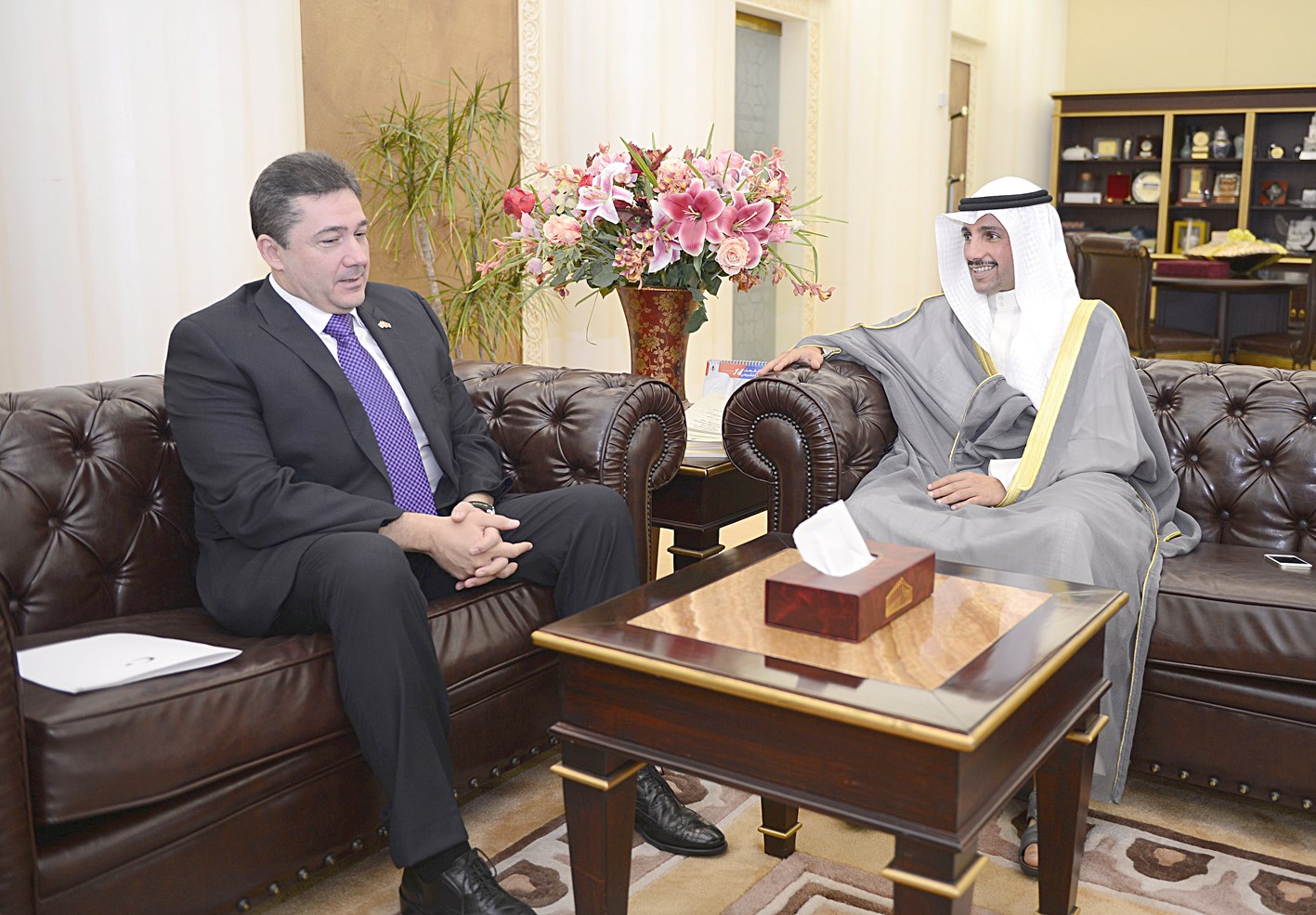 الغانم خلال استقباله السفير التركي