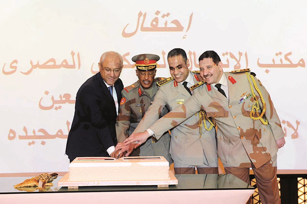 u0627u0644u0639u0645u064au0631u064a u064au0634u0627u0631u0643 u0627u0644u0633u0641u064au0631 u0627u0644u0645u0635u0631u064a u0648u0639u0627u0634u0648u0631 u0642u0637u0639 u0642u0627u0644u0628 u0627u0644u062du0644u0648u0649 (u062au0635u0648u064au0631 u0632u0643u0631u064au0627 u0639u0637u064au0629)