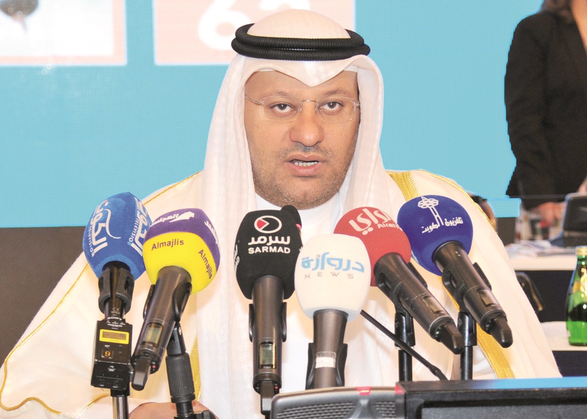 u0648u0632u064au0631 u0627u0644u0635u062du0629 u0645u062au062du062fu062bu0627u064b u0641u064a u0627u0644u062cu0644u0633u0629 u0627u0644u062eu062au0627u0645u064au0629