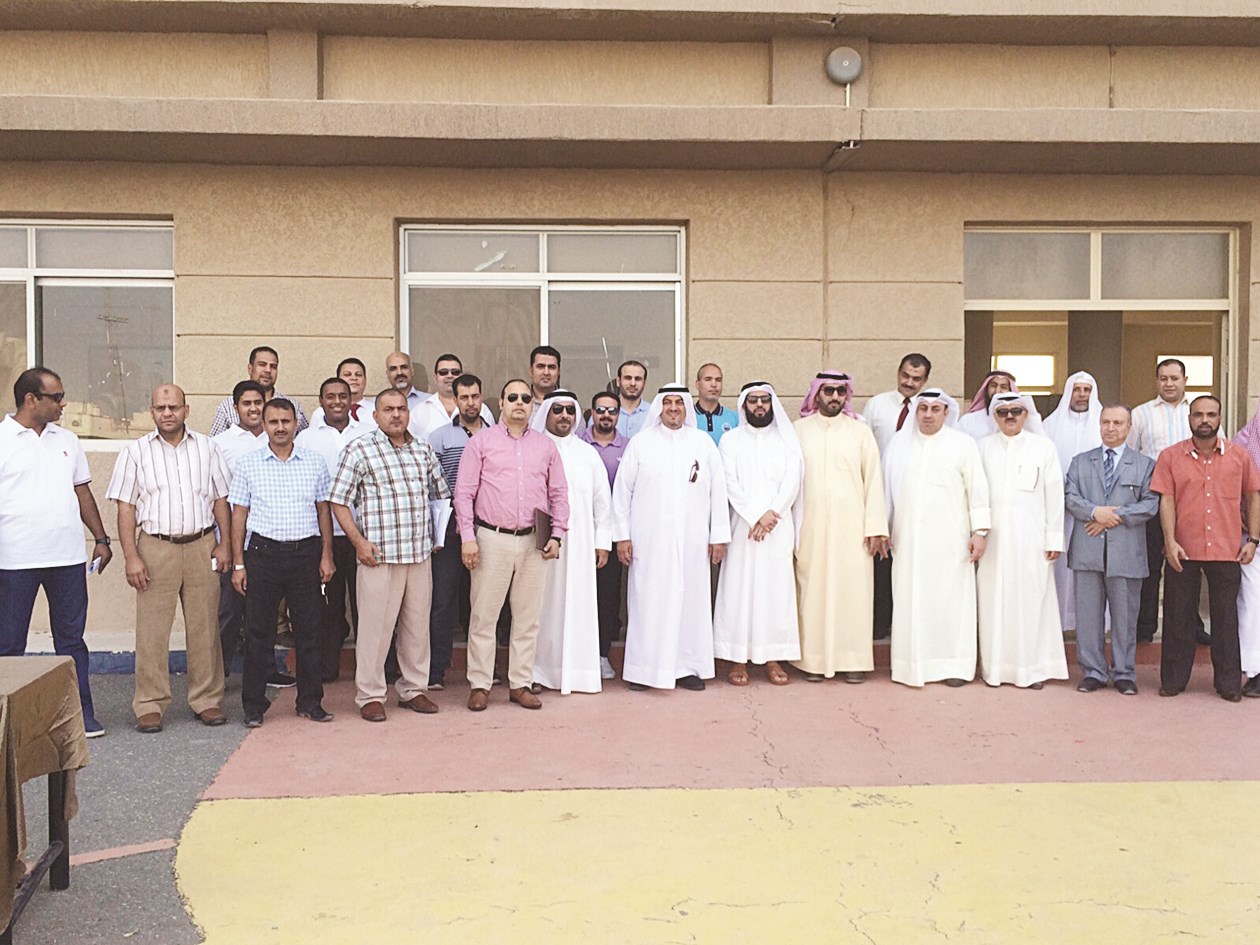 u0644u0642u0637u0629 u062cu0645u0627u0639u064au0629 u0644u0644u0645u0639u0644u0651u0645u064au0646 u0627u0644u0645u0643u0631u0651u0645u064au0646