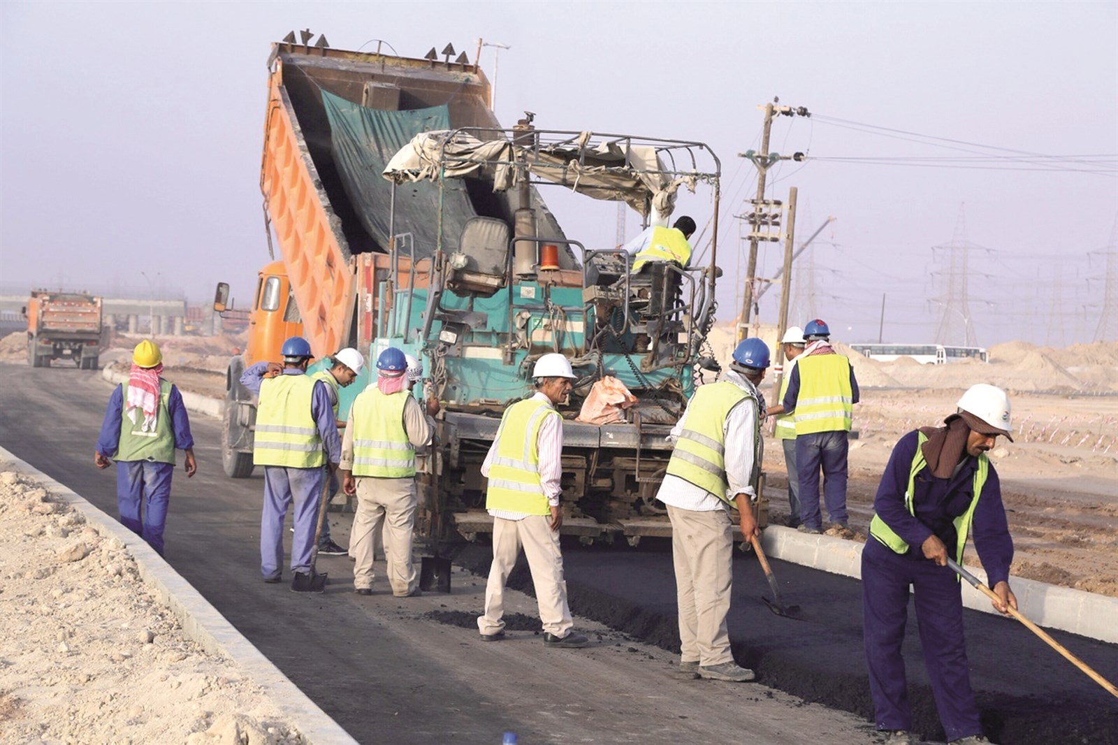 u062cu0627u0646u0628 u0645u0646 u0627u0639u0645u0627u0644 u0627u0644u0631u0635u0641 u0641u064a u0623u062du062f u0627u0644u0637u0631u0642 u0627u0644u0645u0637u0648u0631u0629