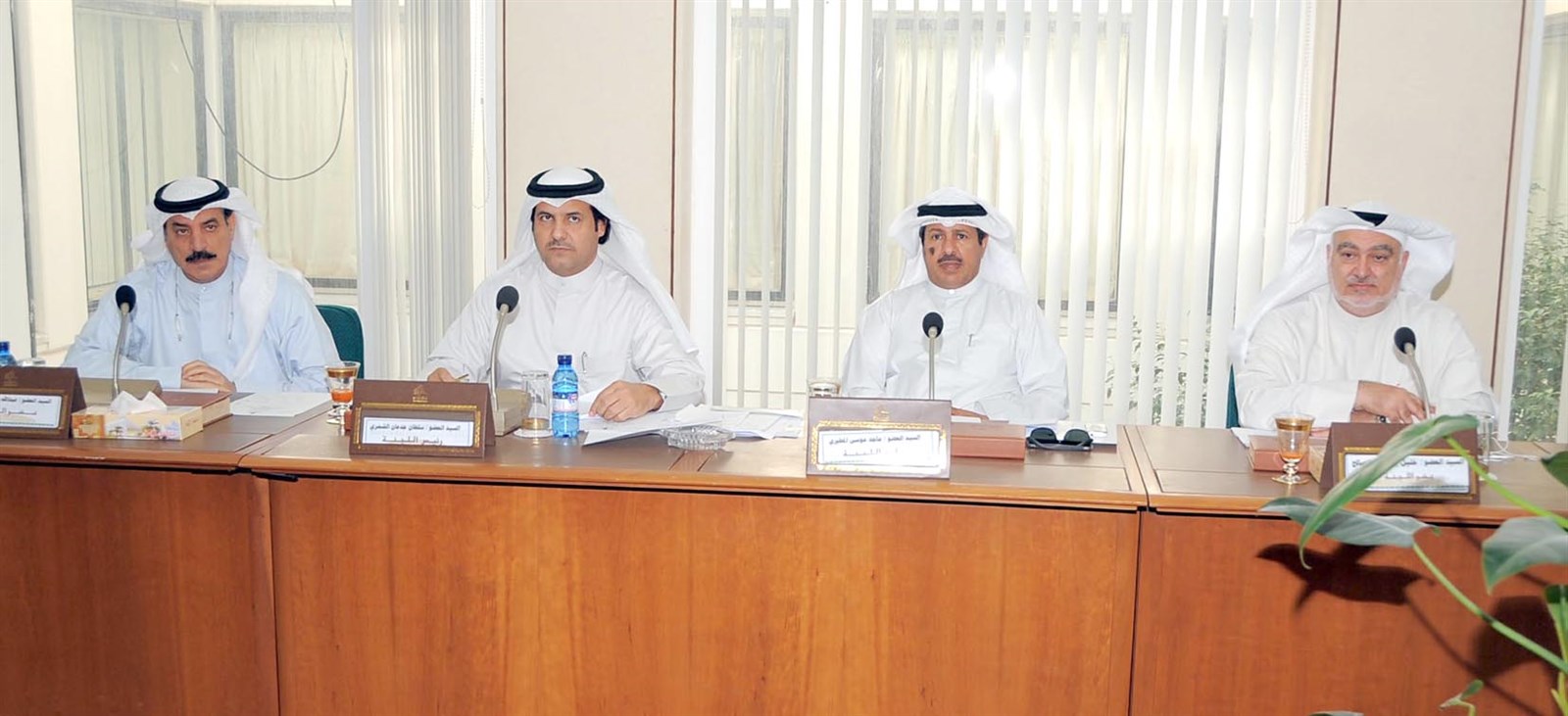 u062cu0627u0646u0628 u0645u0646 u0627u062cu062au0645u0627u0639 u0644u062cu0646u0629 u00abu0627u0644u062fu0627u062eu0644u064au0629 u0648u0627u0644u062fu0641u0627u0639u00bb