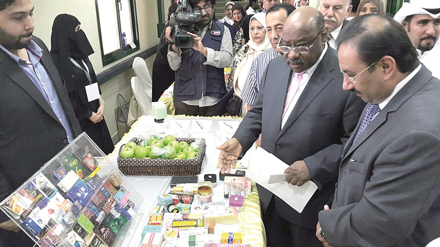 u062cu0648u0644u0629 u0641u064a u0645u0639u0631u0636 u0627u0644u0623u063au0630u064au0629 u0627u0644u0635u062du064au0629