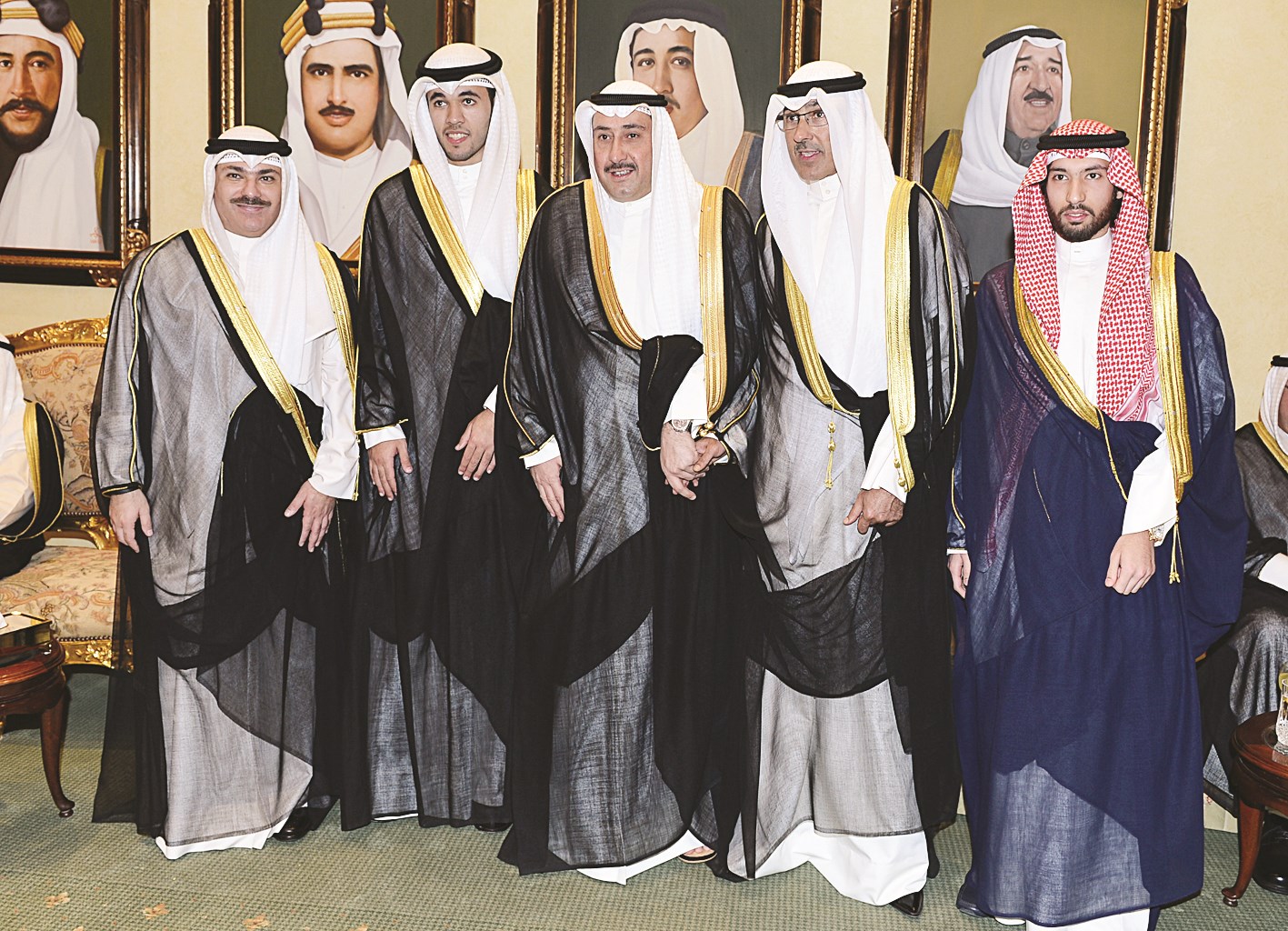 محافظ الفروانية الشيخ فيصل المالك مباركاً