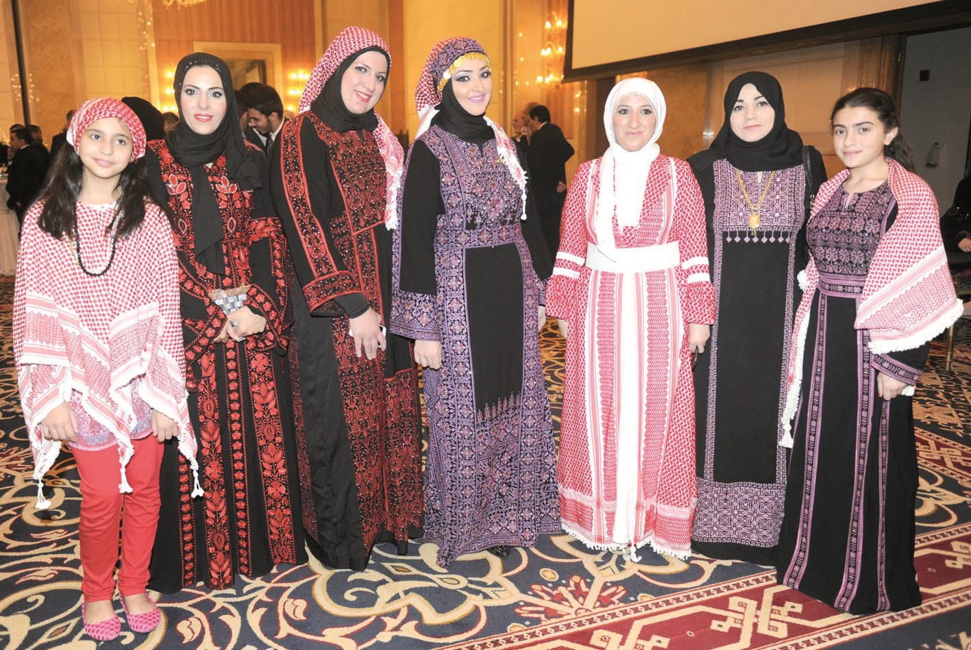 وجوه نسائية أردنية في إحدى المناسبات الاجتماعية