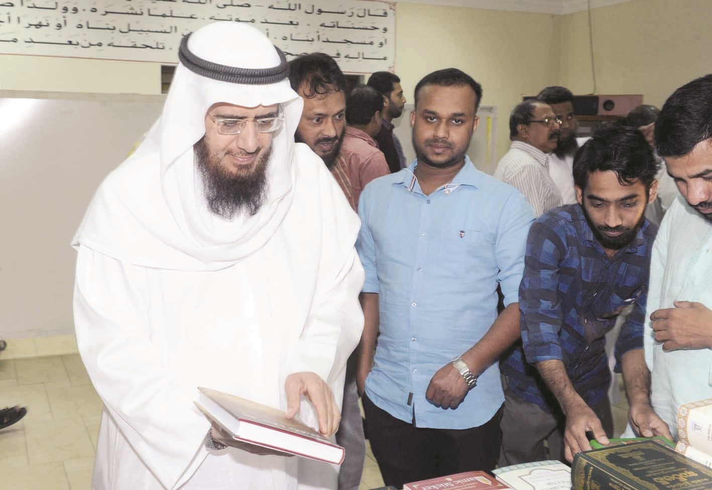 u0627u0644u0639u064au0633u0649 u0645u062au0641u0642u062fu0627 u0627u0644u0645u0639u0631u0636 u0627u0644u0645u0635u0627u062du0628 u0644u0644u0645u0624u062au0645u0631