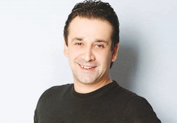 كريم عبدالعزيز