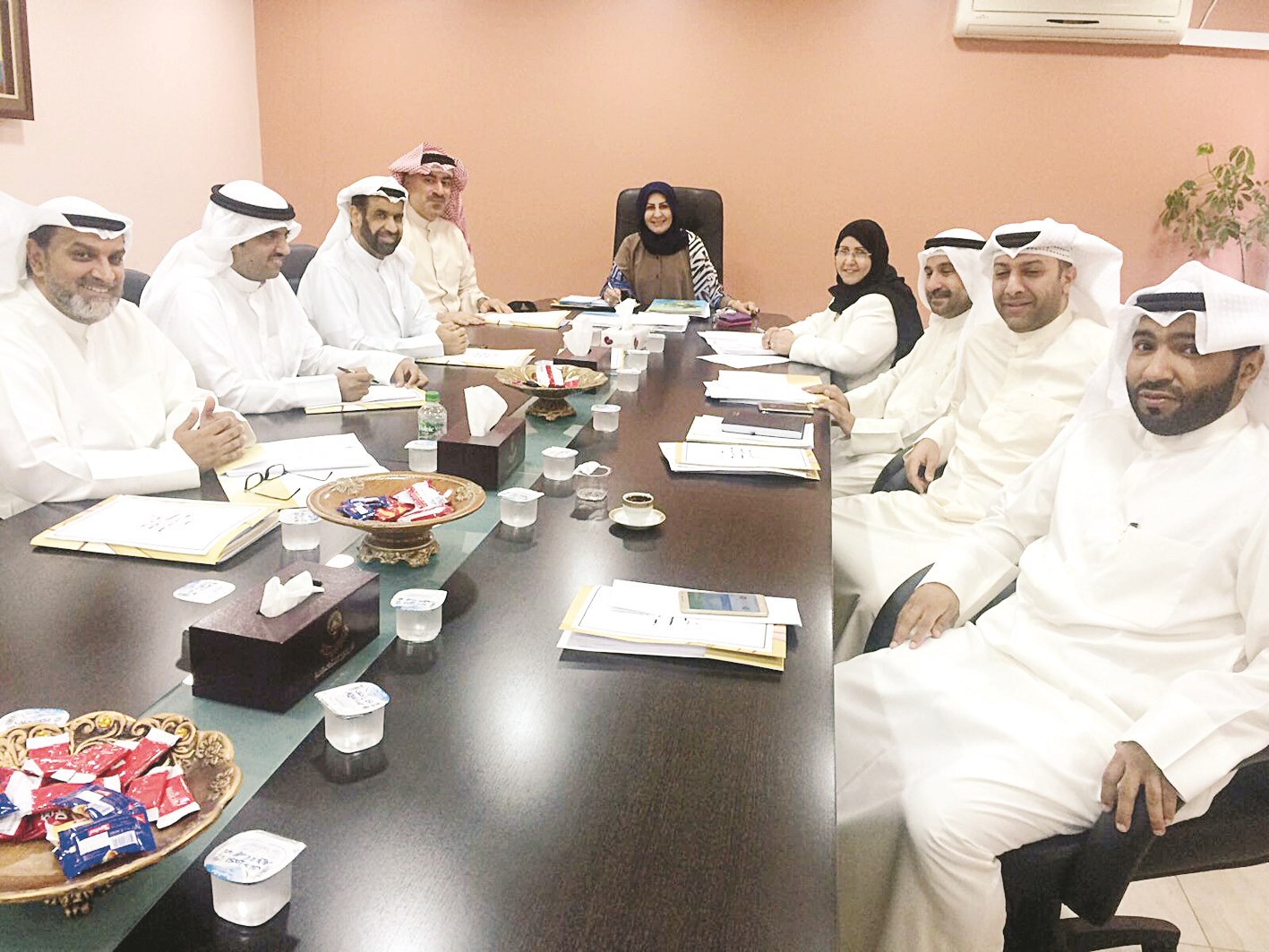 u0641u0627u0637u0645u0629 u0627u0644u0643u0646u062fu0631u064a u0645u062au0631u0626u0633u0629 u0627u062cu062au0645u0627u0639 u0645u062fu064au0631u064a u0627u0644u0645u0646u0627u0637u0642