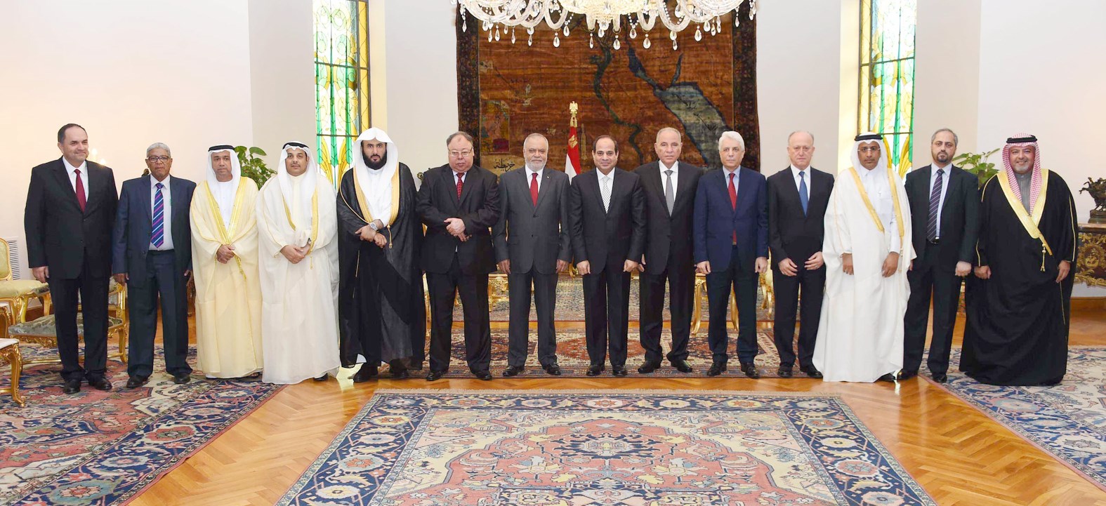 u0627u0644u0633u064au0633u064a u0645u0639 u0648u0632u0631u0627u0621 u0627u0644u0639u062fu0644 u0627u0644u0639u0631u0628 u0641u064a u0635u0648u0631u0629 u062au0630u0643u0627u0631u064au0629 u0641u064a u0627u0644u0642u0635u0631 u0627u0644u0631u0626u0627u0633u064a