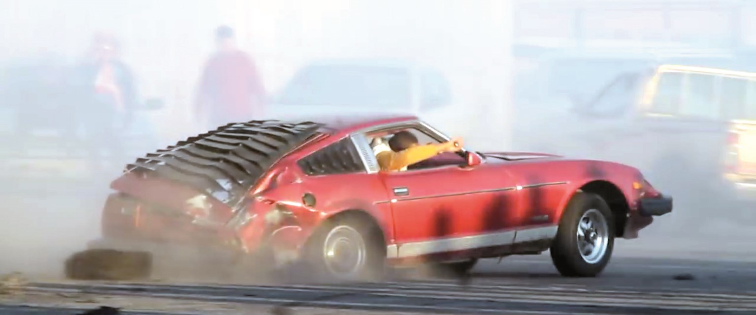 حرق الإطارات لإبراز مهارة التقحيص