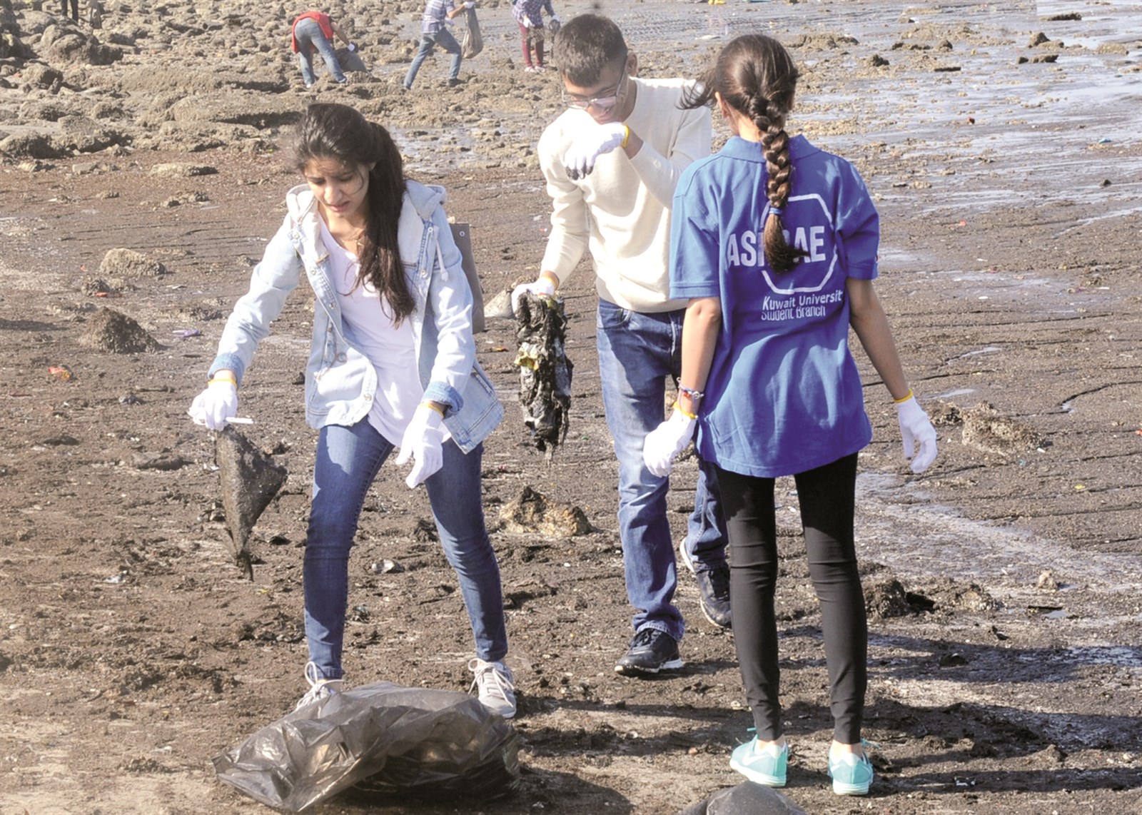 u0625u0632u0627u0644u0629 u0627u0644u0645u062eu0644u0641u0627u062a u0644u0625u0646u0642u0627u0630 u0627u0644u0628u064au0626u0629