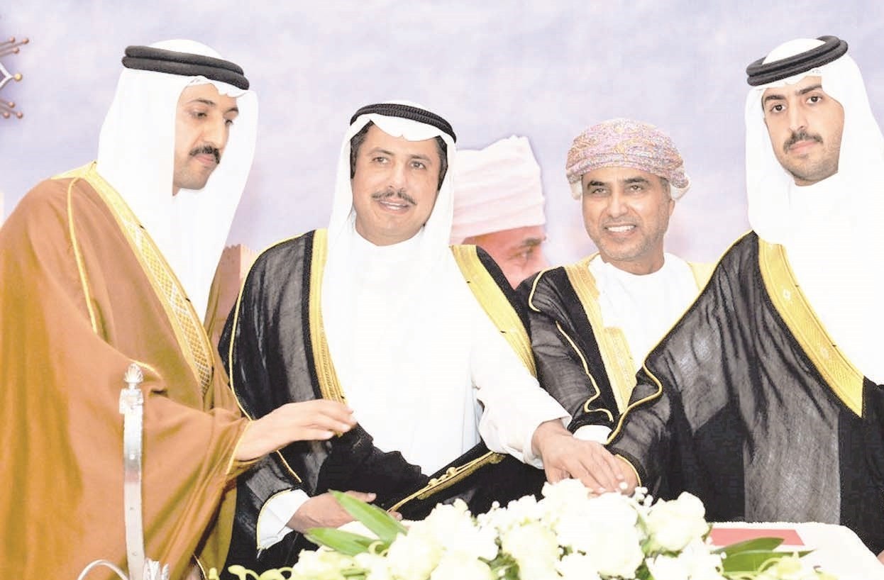 u0639u0632u0627u0645 u0627u0644u0635u0628u0627u062d u0645u0639 u0639u062fu062f u0645u0646 u0627u0644u0633u0641u0631u0627u0621 u0627u0644u0639u0631u0628 u062eu0644u0627u0644 u062du0641u0644 u0627u0644u0639u064au062f u0627u0644u0648u0637u0646u064a u0644u0639u0645u0627u0646