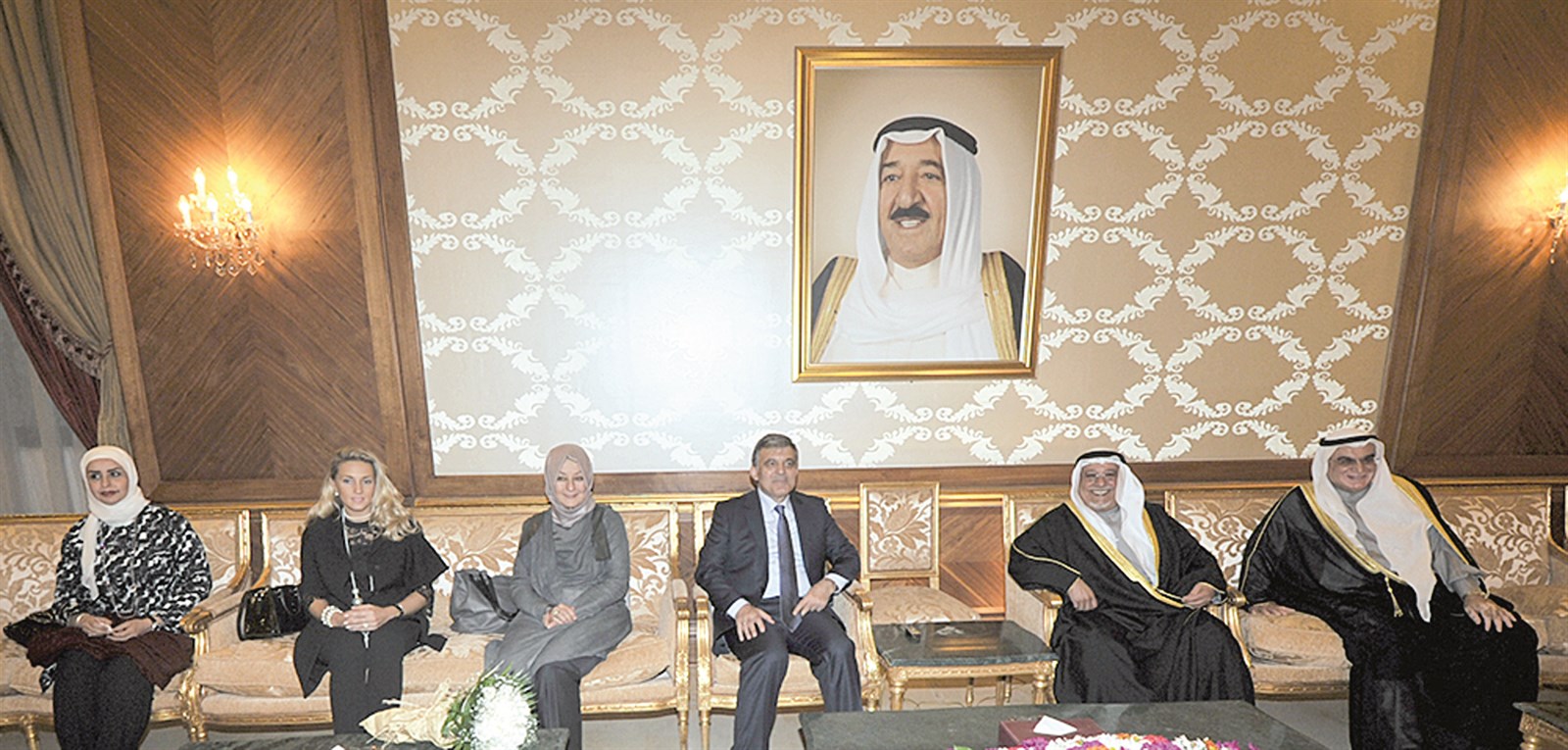 u0627u0644u0631u0626u064au0633 u0627u0644u062au0631u0643u064a u0627u0644u0633u0627u0628u0642 u0648u0632u0648u062cu062au0647 u0641u064a u0642u0627u0639u0629 u0627u0644u062au0634u0631u064au0641u0627u062a