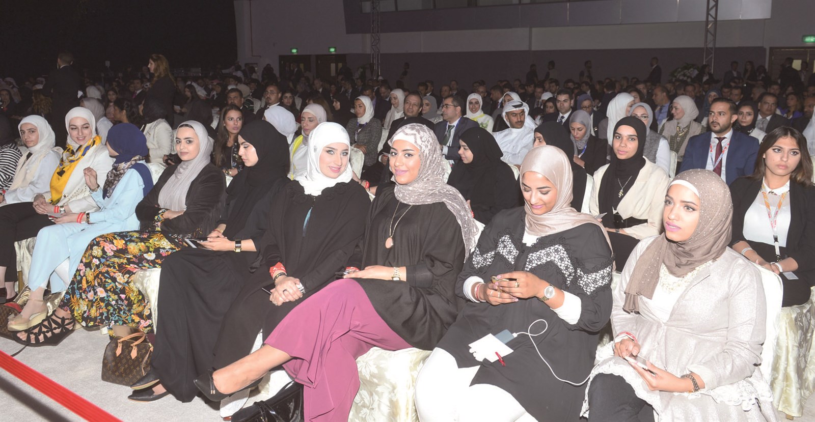 حضور طلابي كثيف