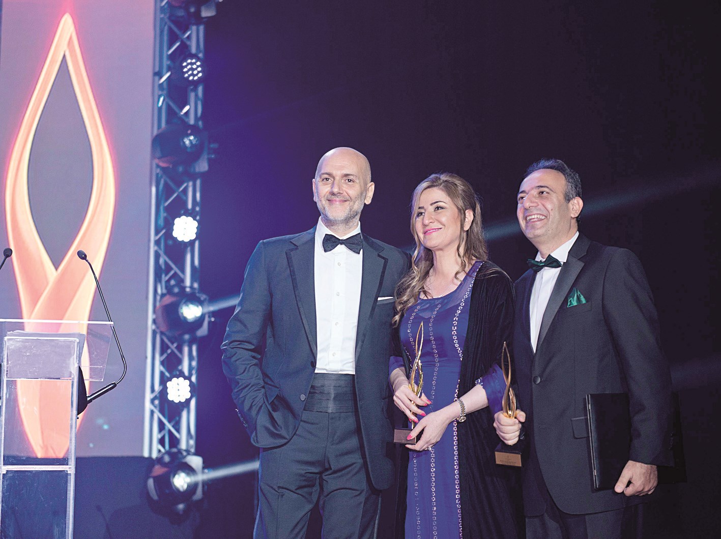 بول أبي راشد (إلى اليمين) وفيان دخيل