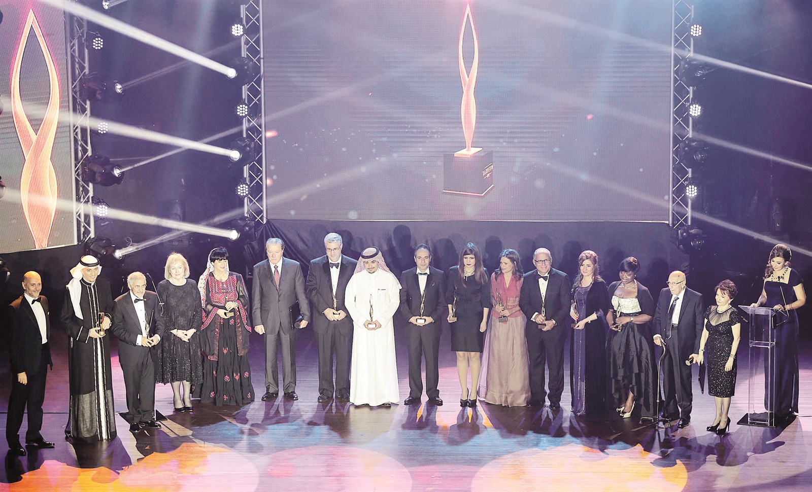 لقطة تذكارية للمكرّمين