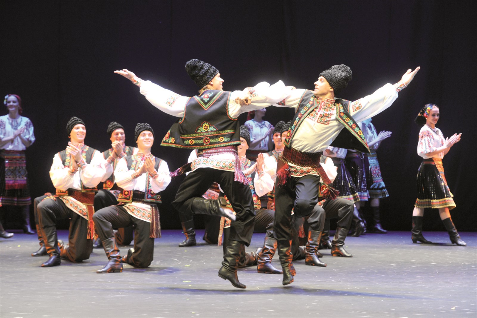 u062cu0627u0646u0628 u0645u0646 u0627u0644u062du0641u0644 (u062au0635u0648u064au0631 u0646u0648u0631 u0647u0646u062fu0627u0648u064a)