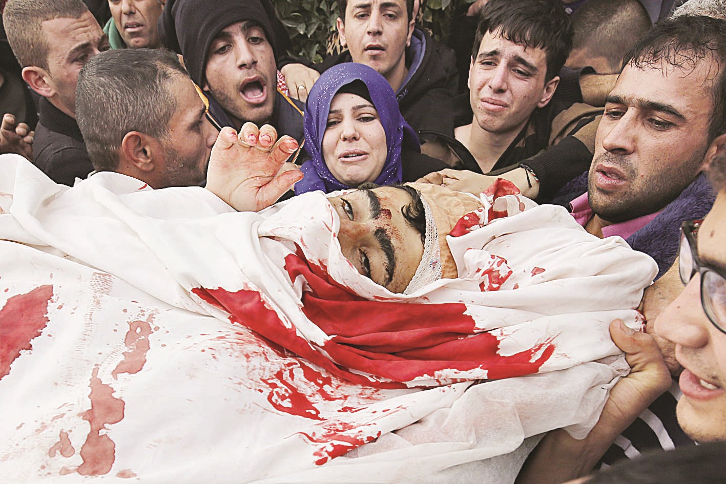 u0641u0644u0633u0637u064au0646u064au0648u0646 u064au0634u064au0639u0648u0646 u062cu062bu0645u0627u0646 u0627u0644u0634u0627u0628 u064au062du064au0627 u0637u0647 u0627u0644u0630u064a u0642u062au0644 u0623u0645u0633 u0641u064a u0642u0631u064au0629 u0642u0637u0646u0629 (u0627 u0641 u0628)