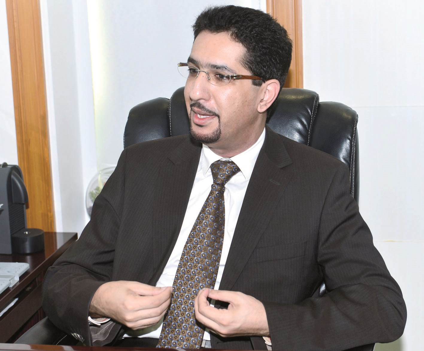 u0639u0628u062f u0627u0644u0639u0632u064au0632 u0623u0634u0643u0646u0627u0646u064a