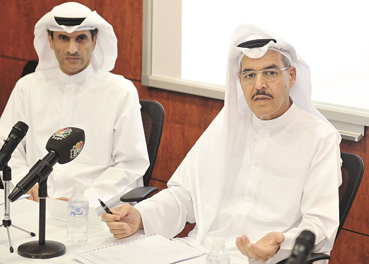 u0627u0644u0632u0628u0646 u0645u062au062du062fu0651u062bu0627u064b u062eu0644u0627u0644 u0639u0645u0648u0645u064au0629 u00abu0623u0644u0627u0641u0643u0648u00bb (u062au0635u0648u064au0631 u0633u0639u062f u0647u0646u062fu0627u0648u064a)