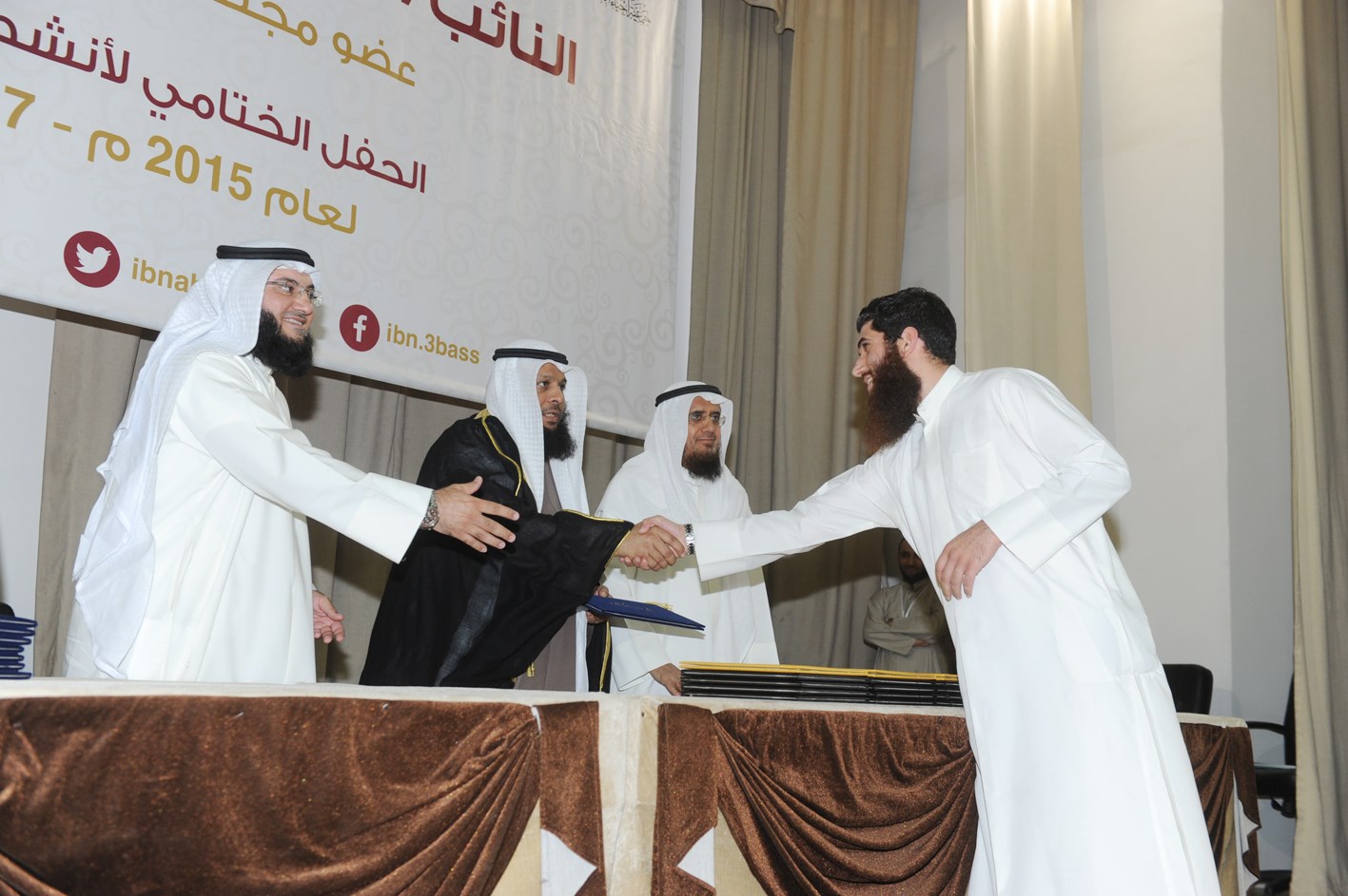 u0627u0644u062du0645u062fu0627u0646 u0645u062au0648u0633u0637u0627 u0627u0644u0639u064au0633u0649 u0648u0627u0644u0645u0634u0627u0631u0642u0629 u062eu0644u0627u0644 u062au0643u0631u064au0645 u0641u0627u0626u0642