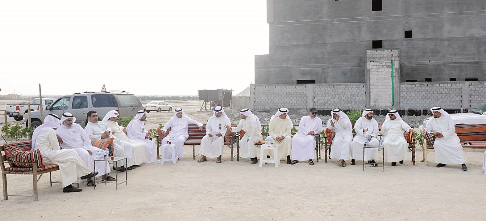 u0627u0644u0623u0647u0627u0644u064a u062eu0644u0627u0644 u062cu0644u0633u062au0647u0645 u0627u0644u0627u062du062au062cu0627u062cu064au0629 (u062au0635u0648u064au0631 u0646u0627u064au0641 u0627u0644u0639u0642u0644u0629)