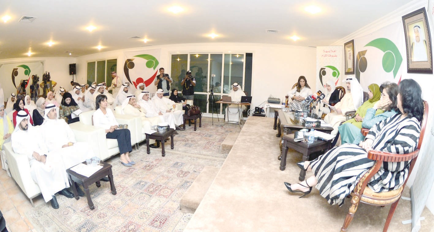 u062cu0627u0646u0628 u0645u0646 u0627u0644u0646u062fu0648u0629 (u062au0635u0648u064au0631 u0645u0648u0633u0649 u0639u064au0627u0634)