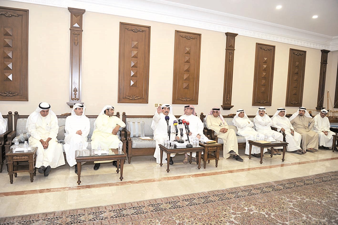 u0627u0644u0631u064au0627u0636u064au0648u0646 u0641u064a u062fu064au0648u0627u0646 u0627u0644u0631u0648u0645u064a               (u062au0635u0648u064au0631 u0646u0648u0631u0647u0646u062fu0627u0648u064a )