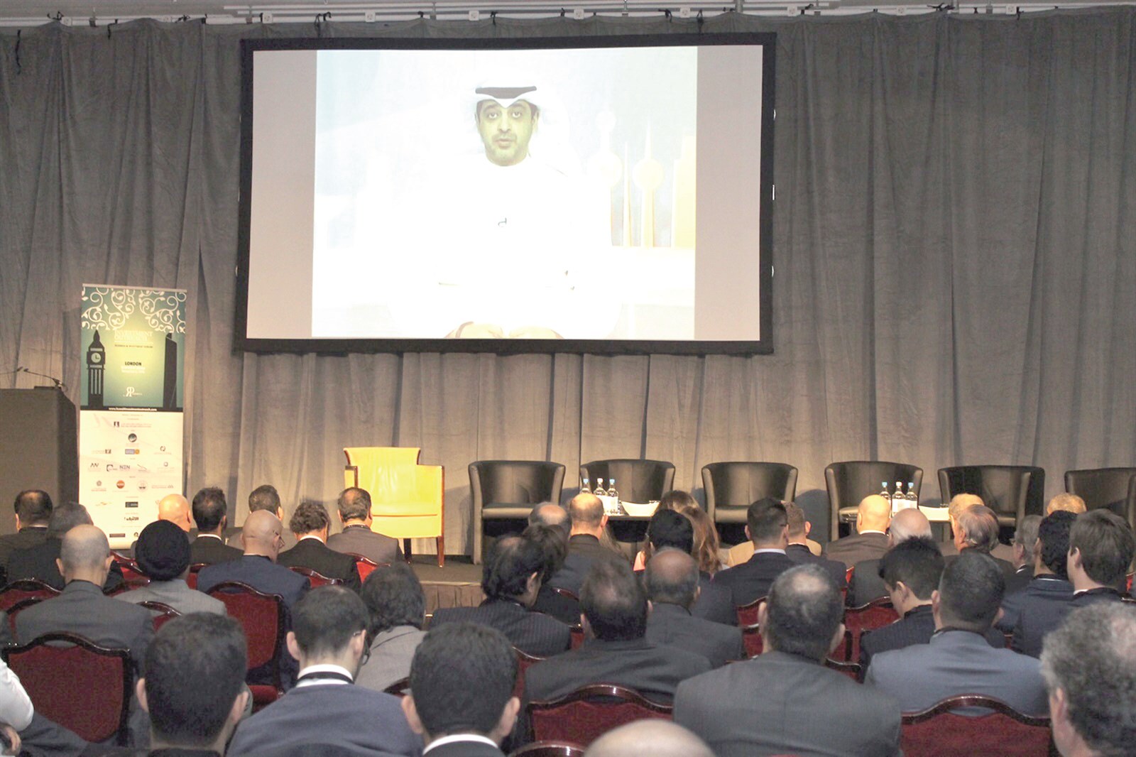 u0627u0644u0639u0628u062fu0627u0644u0644u0647 u0645u0648u062cu0647u0627u064b u0643u0644u0645u062au0647 u0644u0644u0645u0624u062au0645u0631