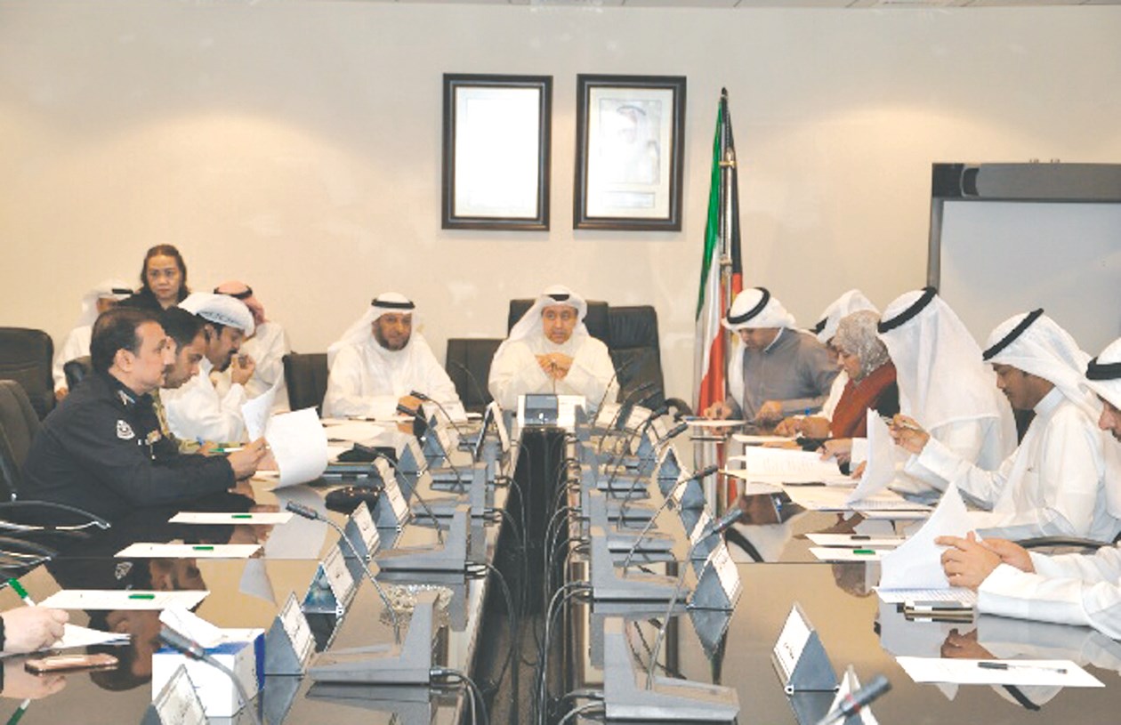 u0628u0648u0634u0647u0631u064a u0645u062au0631u0626u0633u0627u064b u0627u062cu062au0645u0627u0639 u0644u062cu0646u0629 u062au0631u0634u064au062f u0627u0633u062au0647u0644u0627u0643 u0627u0644u0637u0627u0642u0629