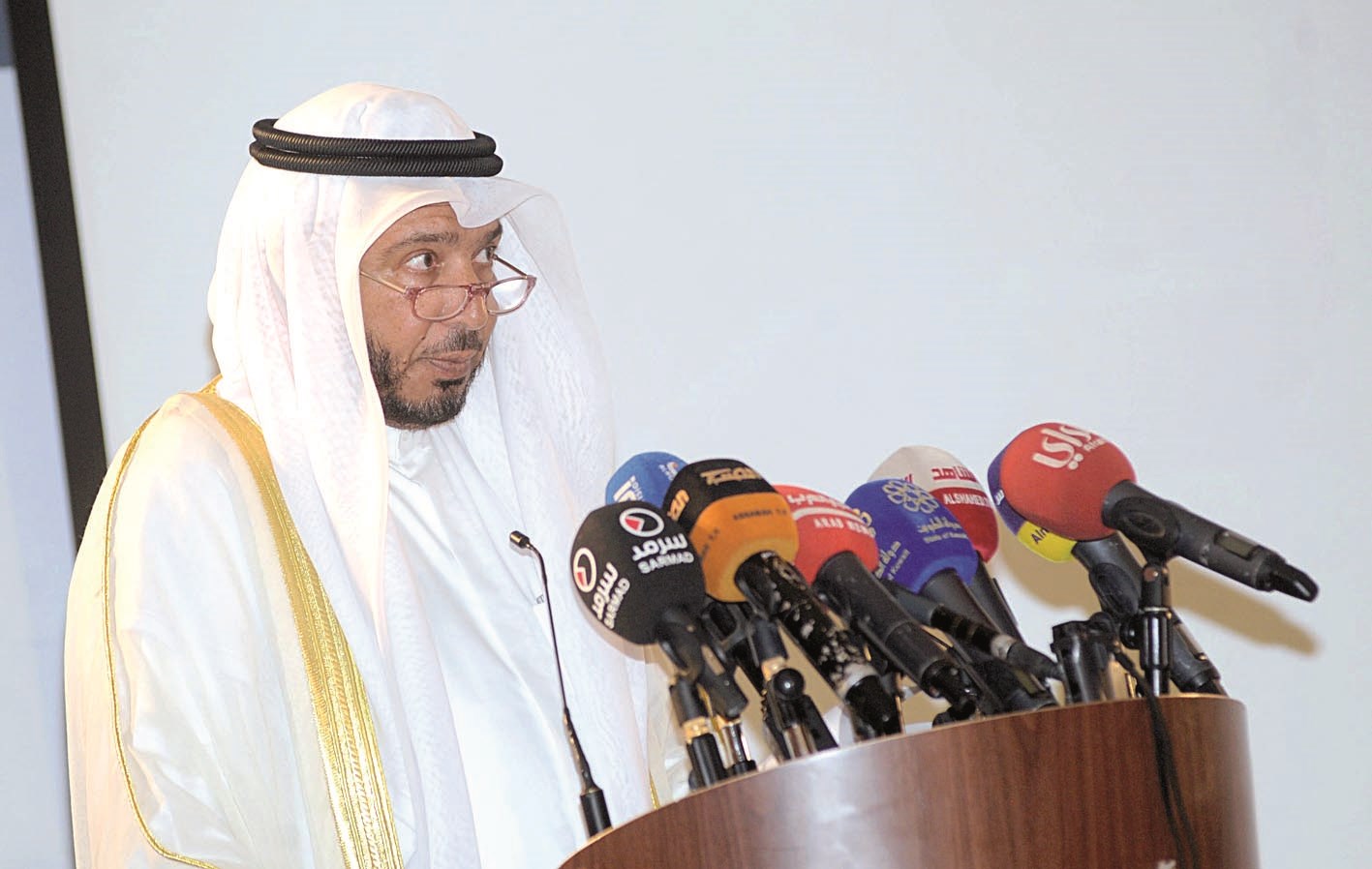 عبدالله المعتوق ملقياً كلمته