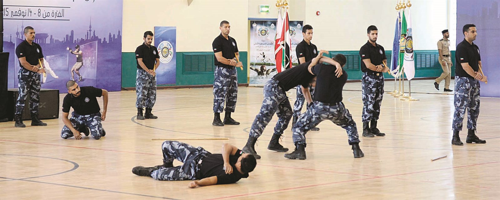 عرض لفنون القتال والالتحام مع الإرهابيين