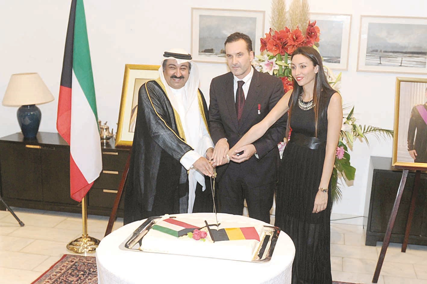 u0627u0644u062eu0628u064au0632u064a u0645u0634u0627u0631u0643u0627u064b u0627u0644u0633u0641u064au0631 u0627u0644u0628u0644u062cu064au0643u064a u0648u0639u0642u064au0644u062au0647 u0642u0635 u0642u0627u0644u0628 u0627u0644u062du0644u0648u0649   (u062au0635u0648u064au0631 u0632u0643u0631u064au0627 u0639u0637u064au0629)