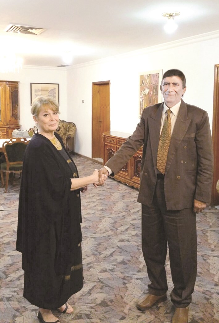 الزميل مصطفى جمعة مع الفنانة العالمية جورجيتا