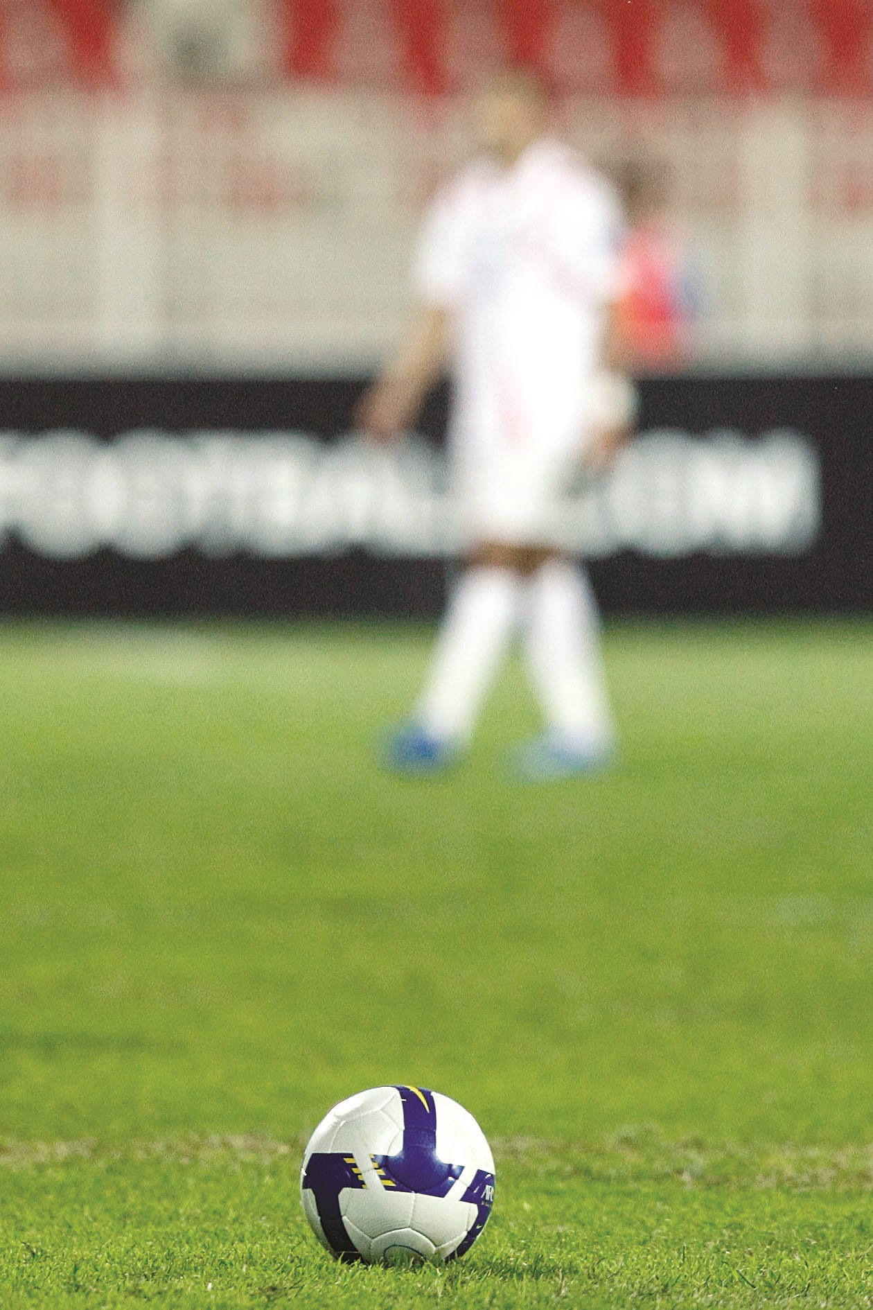 u062fu0648u0631u064a u00abu0627u0644u0631u062fu064au0641u00bb ... u0644u0627 u0637u0627u0626u0644 u0645u0646u0647 (u0627u0644u0623u0632u0631u0642 u062fu0648u062a u0643u0648u0645)