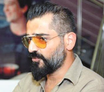 رودني الحداد في دور فريج