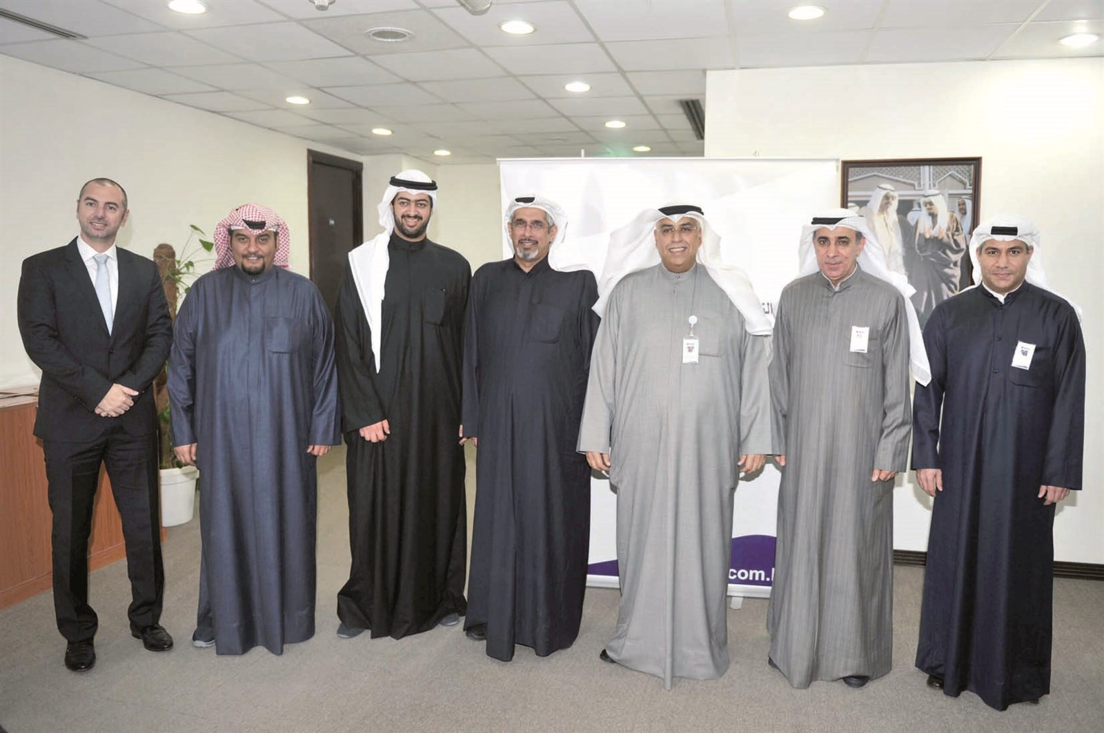 u0645u0633u0624u0648u0644u0648 u0627u0644u0634u0631u0643u062au064au0646 u0641u064a u0635u0648u0631u0629 u062cu0627u0645u0639u0629 (u062au0635u0648u064au0631 u0646u0648u0631 u0647u0646u062fu0627u0648u064a)