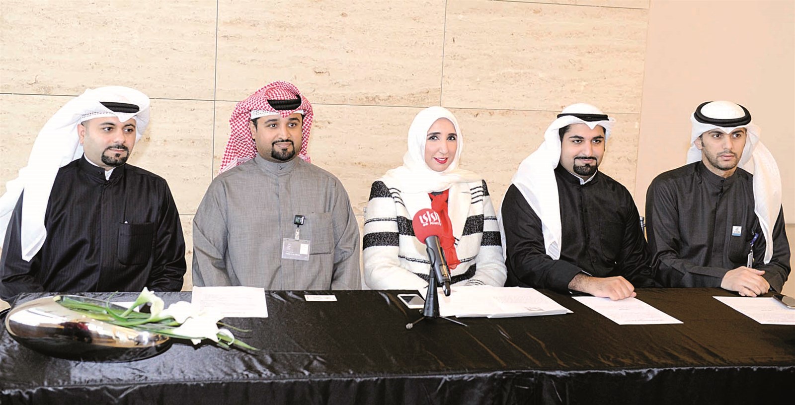 u0627u0644u0639u062cu0645u064a u062au062au0648u0633u0637 u0627u0644u0645u0634u0627u0631u0643u064au0646 u0641u064a u0627u0644u0645u0624u062au0645u0631       (u062au0635u0648u064au0631 u0646u0627u064au0641 u0627u0644u0639u0642u0644u0629)