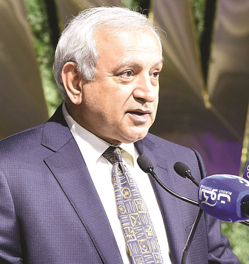 بدر العيسى متحدثاً