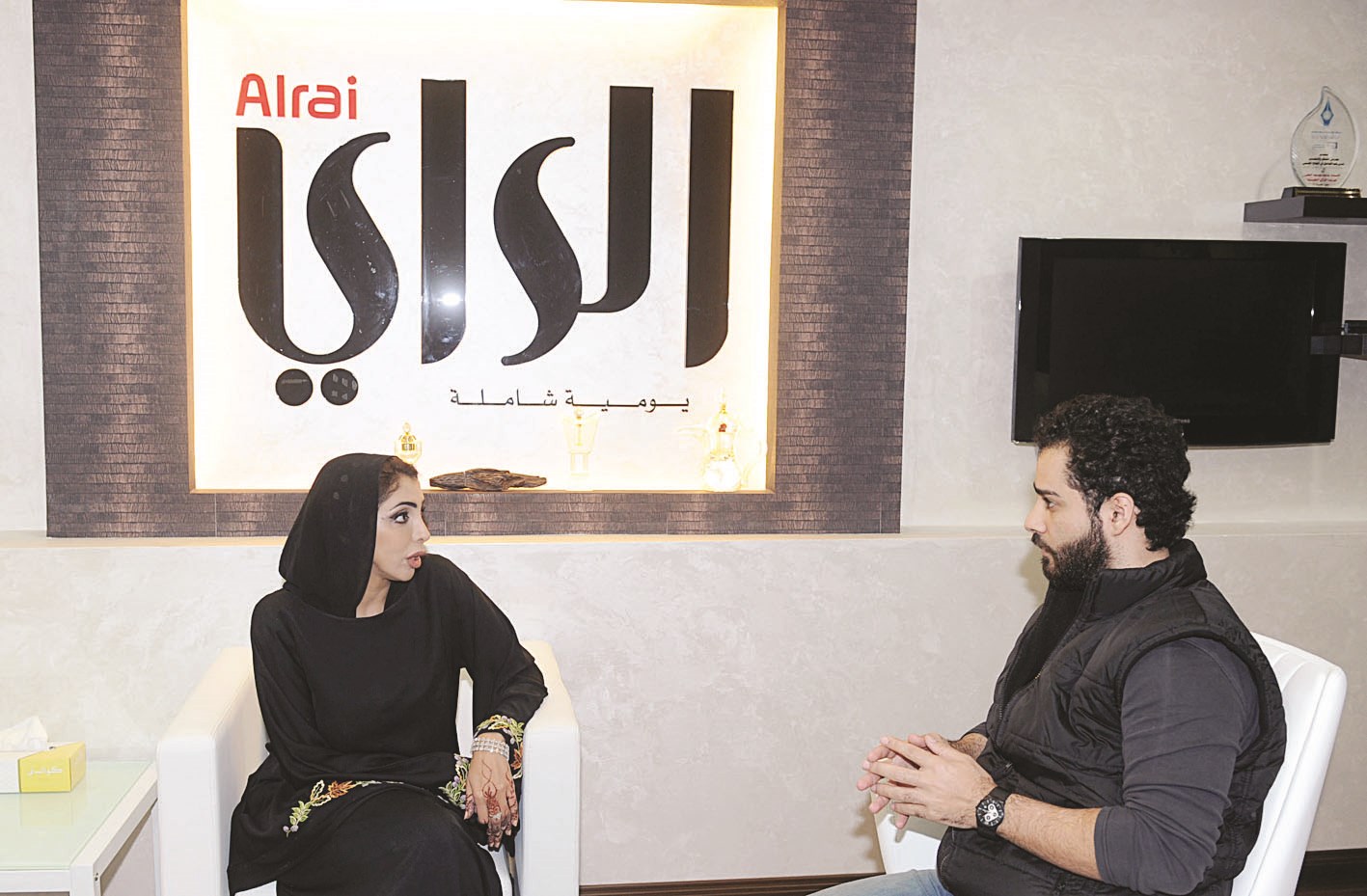 u0627u0644u0642u0627u0633u0645u064a u0645u062au062du062fu062bu0629 u0625u0644u0649 u0627u0644u0632u0645u064au0644 u0639u0644u0627u0621 u0645u062du0645u0648u062f (u062au0635u0648u064au0631 u0632u0643u0631u064au0627 u0639u0637u064au0651u0629)