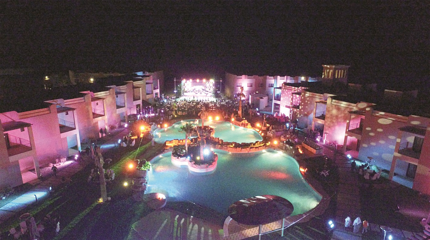 ليل «أكوامارين» ساحر وخلّاب