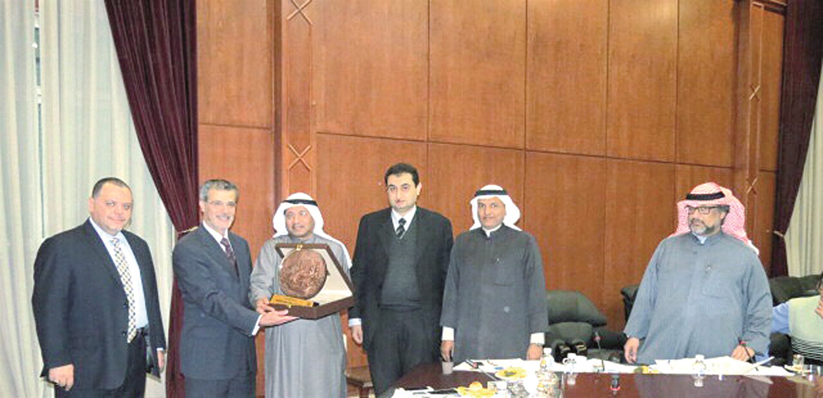 u0623u0639u0636u0627u0621 u0627u0644u0644u062cu0646u0629 u0627u0644u0641u0646u064au0629 u064au0643u0631u0645u0648u0646 u0637u0627u0631u0642 u062eu0644u064au0644