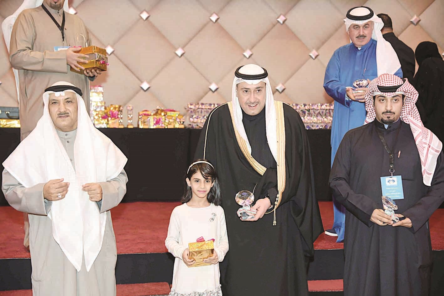 u0641u064au0635u0644 u0627u0644u0645u0627u0644u0643 u0648u0639u0644u064a u062du0633u0646 u064au0643u0631u0645u0627u0646 u0625u062du062fu0649 u0627u0644u0641u0627u0626u0642u0627u062a   (u062au0635u0648u064au0631 u062cu0644u0627u0644 u0645u0639u0648u0636)