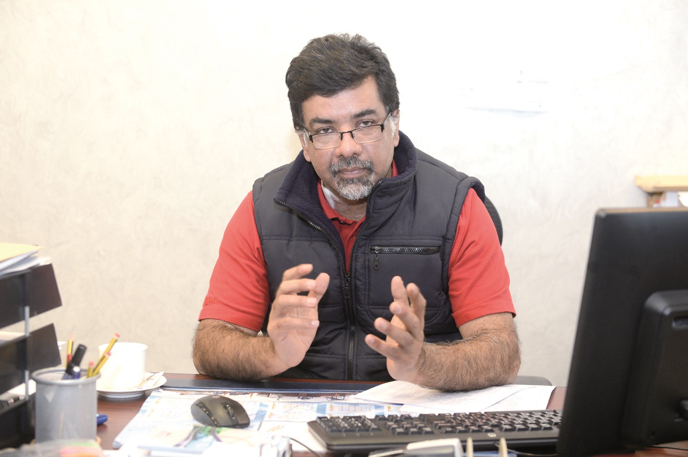 u0627u0644u0643u0627u0628u062au0646 u0639u0644u064a u0627u0644u0631u0627u0634u062f (u062au0635u0648u064au0631 u0623u0633u0639u062f u0639u0628u062fu0627u0644u0644u0647)